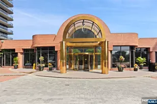 100 Carlyle Dr 9As, Cliffside Park, NJ 07010 - Photo 1
