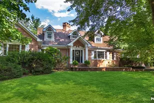 664 Laurel Ln, Wyckoff Township, NJ 07481 - Photo 1