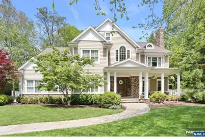 7 Newton Place, Allendale, NJ 07401 - Photo 1