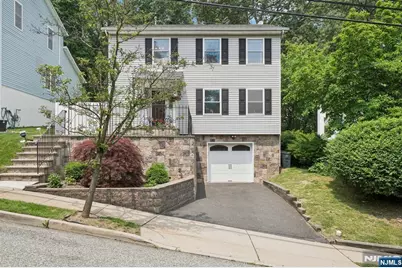 63 Macfarlan Avenue, Hawthorne, NJ 07506 - Photo 1