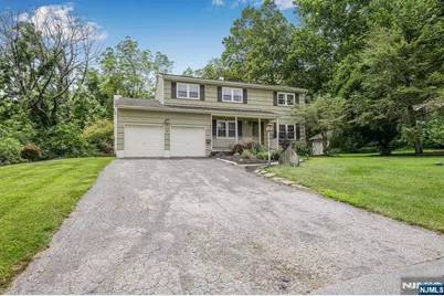 9 Rolling Hills Road, Sussex, NJ 07461 - Photo 1