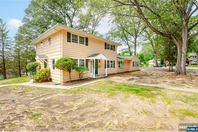 11 Loyola Place, Oakland, NJ 07436 - Photo 1