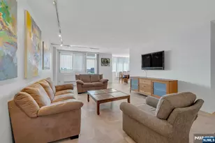 2150 Center Ave 10B, Fort Lee, NJ 07024 - Photo 1