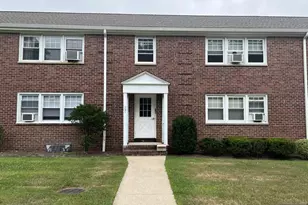 291 Bogert 1-B, River Edge, NJ 07661 - Photo 1