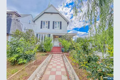 39 Pangborn Place, Hackensack, NJ 07601 - Photo 1