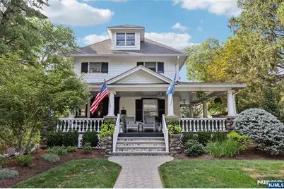 44 Washington Place, Ridgewood, NJ 07450 - Photo 1