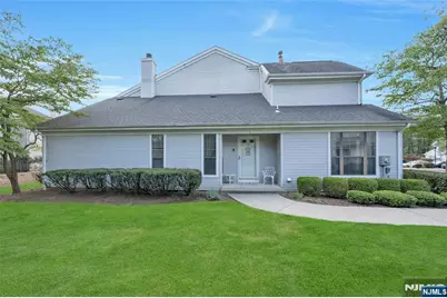 117 Swiatek Court, Mahwah, NJ 07430 - Photo 1