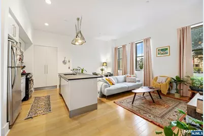 4 Beacon Way 106 #106, Jersey City, NJ 07304 - Photo 1