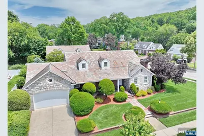 353 Oakdene Avenue, Leonia, NJ 07605 - Photo 1