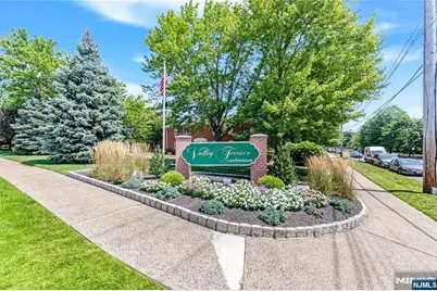 1120 Valley Road 1B #1B, Wayne, NJ 07470 - Photo 1