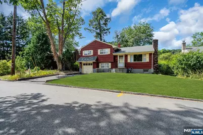 48 Mohawk Avenue, Oakland, NJ 07436 - Photo 1