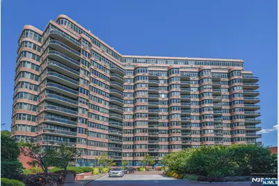 100 Carlyle Drive 6Ln #6LN, Cliffside Park, NJ 07010 - Photo 1