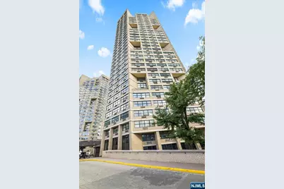 7000 E John F Kennedy 19D #19D, Guttenberg, NJ 07093 - Photo 1