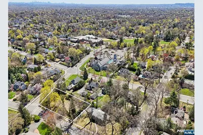 200 Madison Place, Ridgewood, NJ 07450 - Photo 1