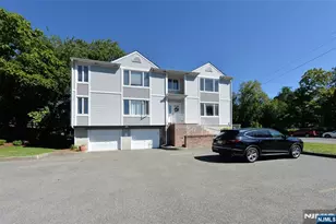 2 Grand Ave 8, Hawthorne, NJ 07506 - Photo 1