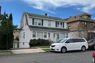 226 Desoto Pl, Cliffside Park, NJ 07010 - Photo 1