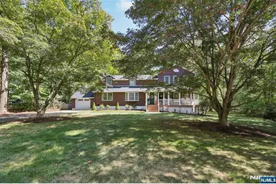 281 Park Avenue, Allendale, NJ 07401 - Photo 1