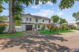 21 Briarcliffe Rd, Bergenfield, NJ 07621 - Photo 1