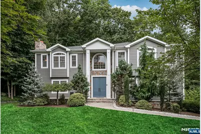 37 Hillcrest Drive, Upper Saddle River, NJ 07458 - Photo 1