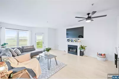 319 The Promenade, Edgewater, NJ 07020 - Photo 1