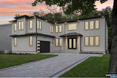 187 Crest Drive, Paramus, NJ 07652 - Photo 1