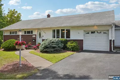 207 Hillcrest Drive, Paramus, NJ 07652 - Photo 1