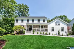 31 Gloria Dr, Allendale, NJ 07401 - Photo 1