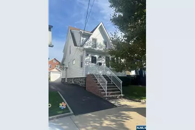 580 Oregon Avenue, Cliffside Park, NJ 07010 - Photo 1