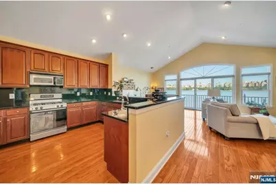 35 Lydia Drive D2 #D2, Guttenberg, NJ 07093 - Photo 1