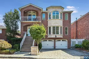 1044 Fairview Ln, Fort Lee, NJ 07024 - Photo 1