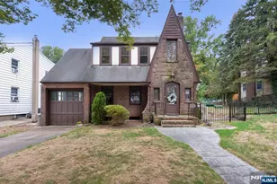 318 Gilbert St, Ridgewood, NJ 07450 - Photo 1
