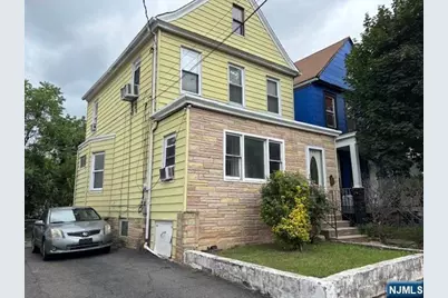 109 Alexander, Newark, NJ 07106 - Photo 1