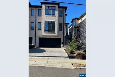 1547 B 11th B #B, Fort Lee, NJ 07024 - Photo 1