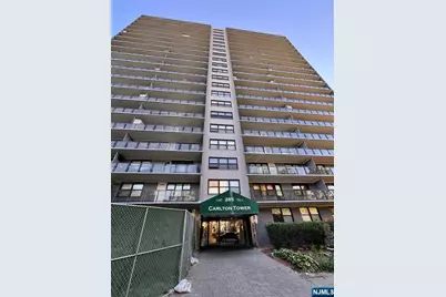 285 Aycrigg Avenue 19H #19H, Passaic, NJ 07055 - Photo 1