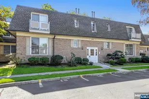 271 Collignon Way 4A, River Vale Township, NJ 07675 - Photo 1