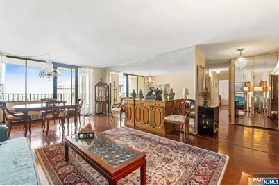 300 Winston 3023 #3023, Cliffside Park, NJ 07010 - Photo 1