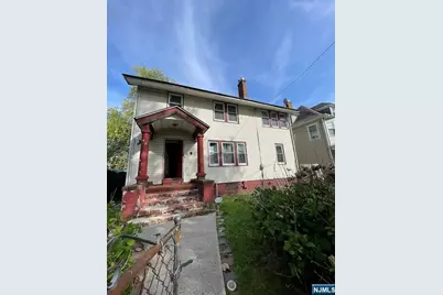 44 Leslie Street, Newark, NJ 07108 - Photo 1