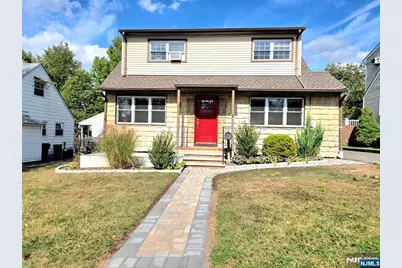 211 New Jersey Avenue, Bergenfield, NJ 07621 - Photo 1