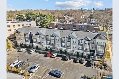 313 Woodland Place 306 #306, Leonia, NJ 07605 - Photo 1