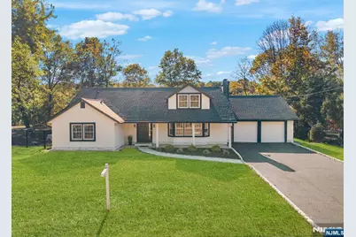 29 Thackeray Road, Oakland, NJ 07436 - Photo 1