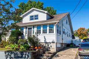 522 9th St, Carlstadt, NJ 07072 - Photo 1