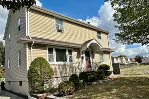 561 New York Ave, Lyndhurst Township, NJ 07071 - Photo 1