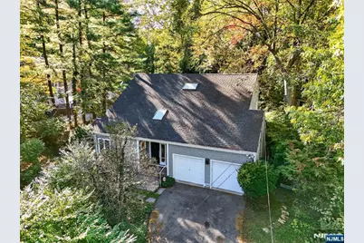 180 Glenwood Road, Englewood, NJ 07631 - Photo 1