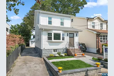 485 Columbia Avenue, Ridgefield, NJ 07657 - Photo 1