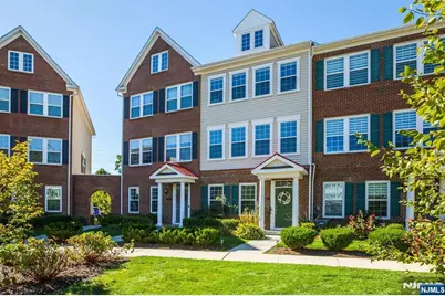 33 Landmark Lane 1015 #1015, Fair Lawn, NJ 07410 - Photo 1