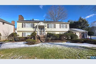101 Glen Avenue, Paramus, NJ 07652 - Photo 1
