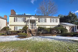 101 Glen Ave, Paramus, NJ 07652 - Photo 1