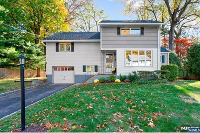 140 Chamberlain Place, Midland Park, NJ 07432 - Photo 1