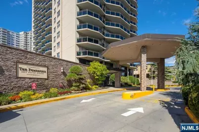 2077 Center Street 9B #9B, Fort Lee, NJ 07024 - Photo 1