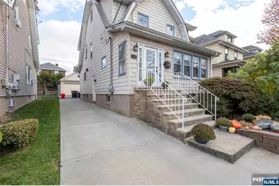 562 Oregon Avenue, Cliffside Park, NJ 07010 - Photo 1